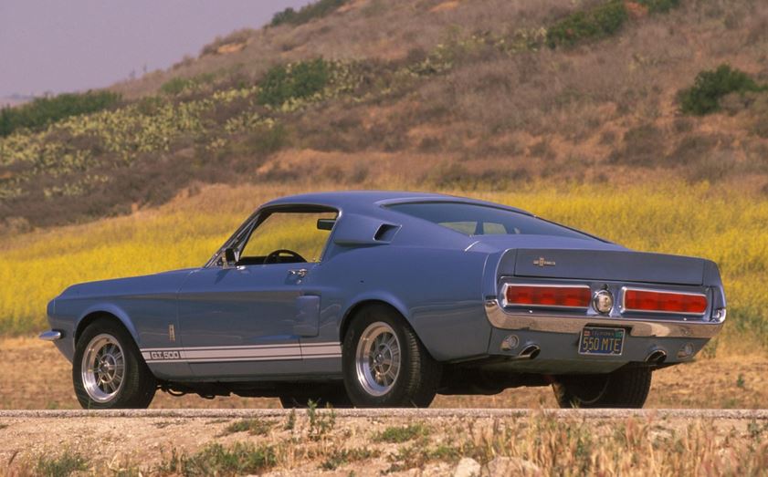 1967 Shelby Mustang stop lambaları hangi araçtan alındı ?