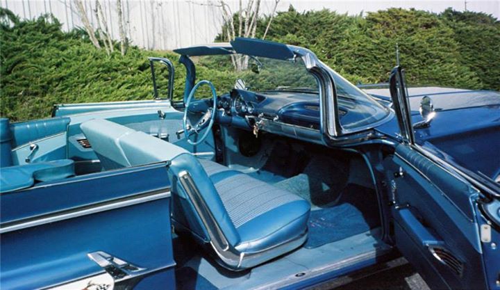 1960 Chevrolet Impala Convertible 4