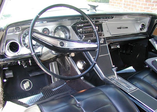 1963 Buick Riviera 4