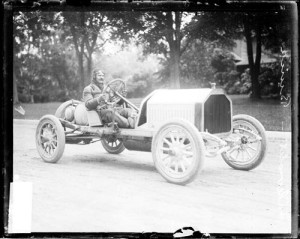 Louis_Chevrolet_in_a_Buick_s055205