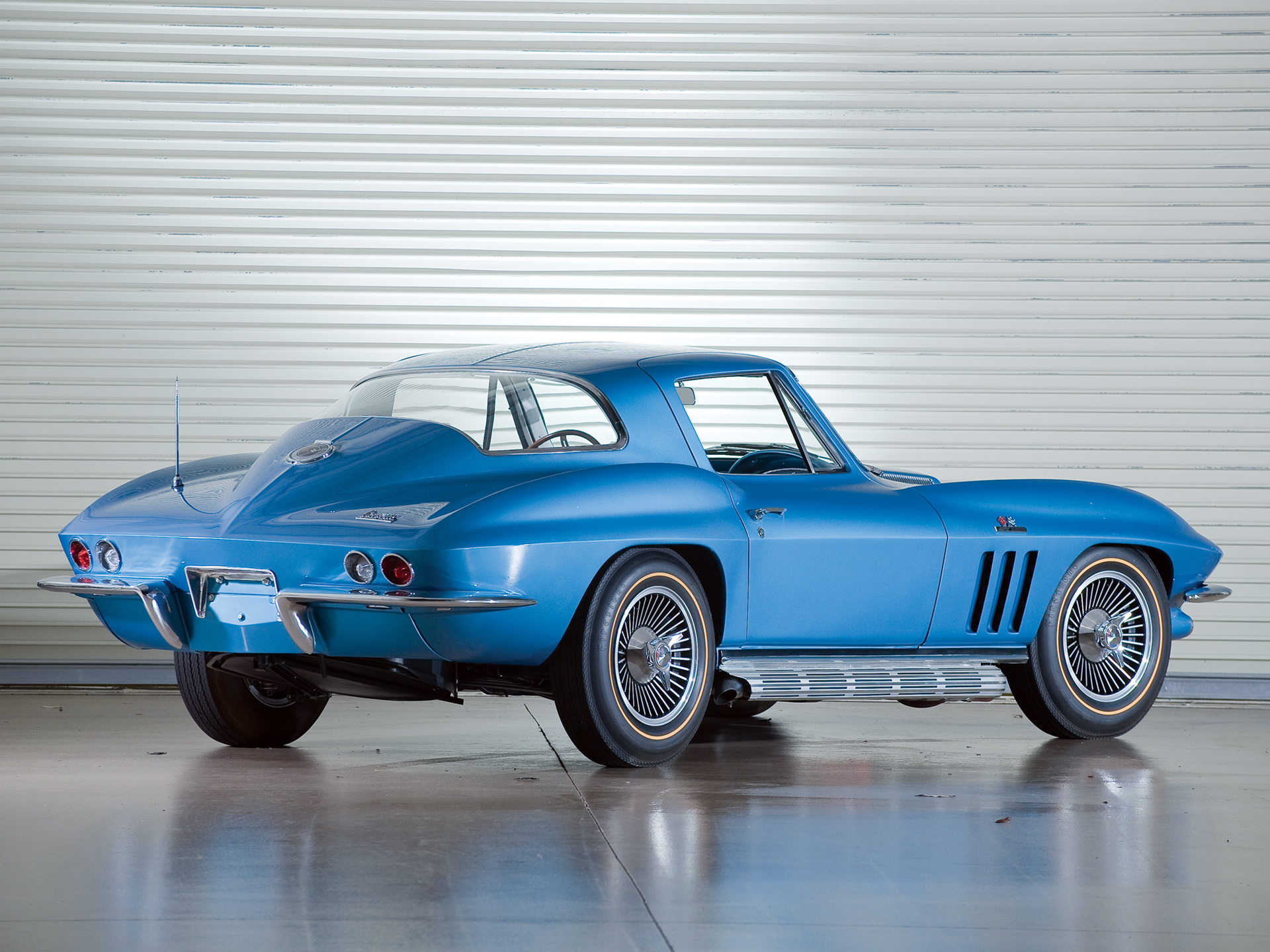 1966 Chevrolet Corvette Stingray 427 2