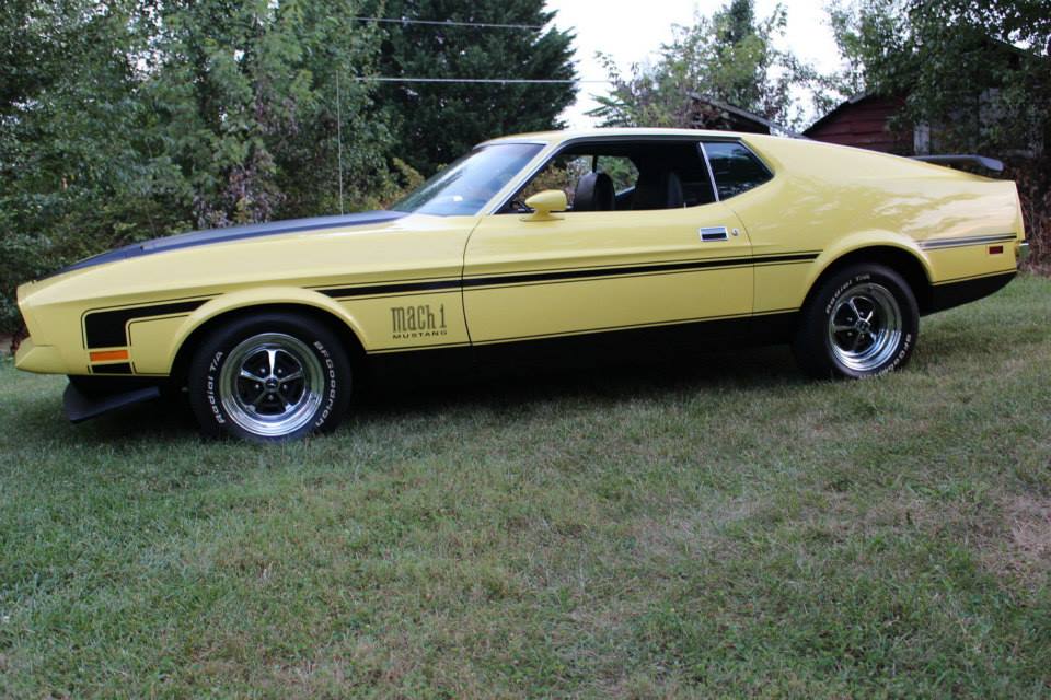 1971 Ford Mustang Mach 1 2