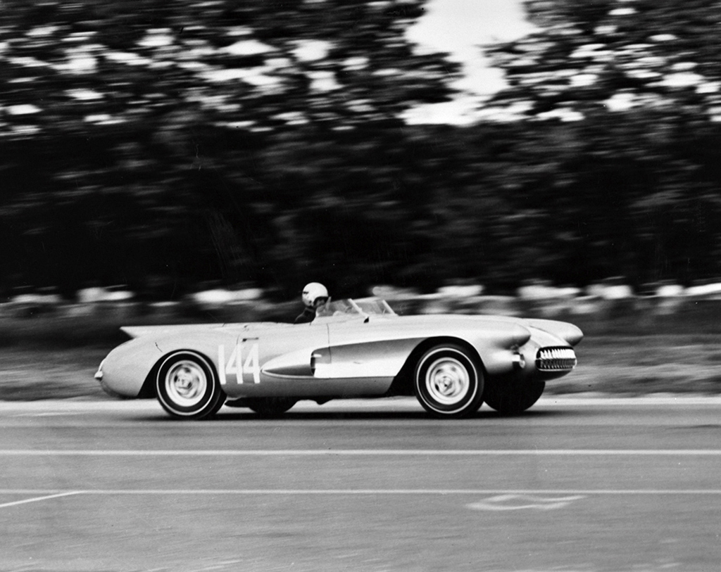 1956-chevrolet-corvette-race
