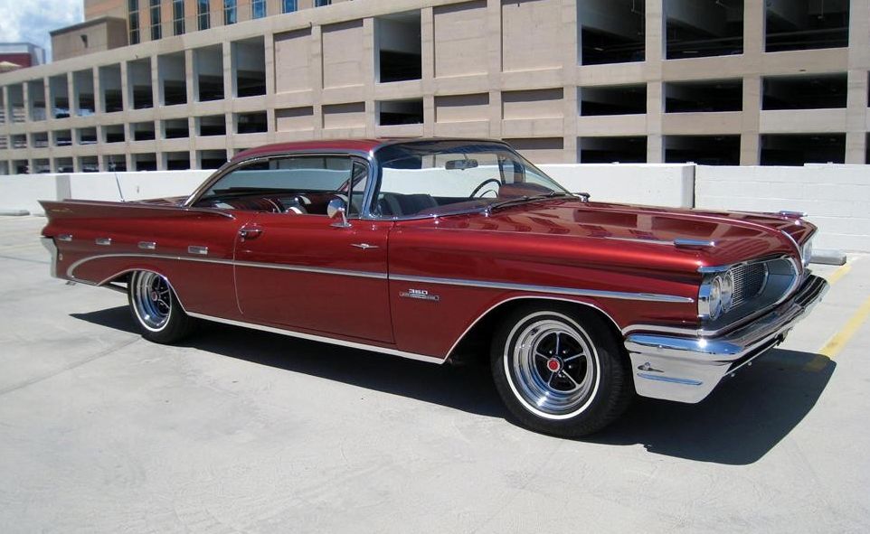 1959_pontiac_bonneville_1