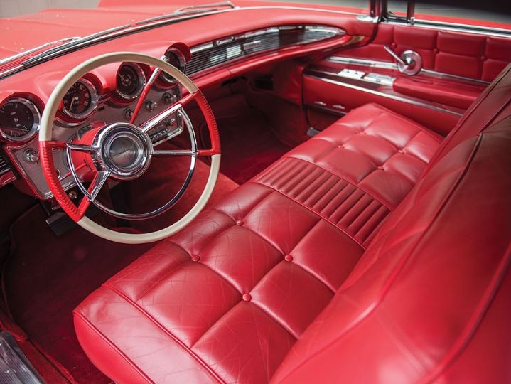 1960_lincoln_continental_mark_v_convertible_4