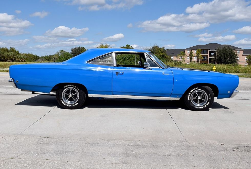 1968_plymouth_road_runner_4