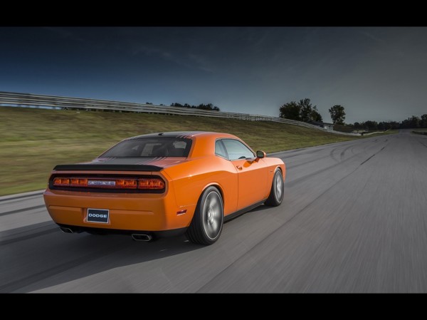 2014-dodge-challenger-rt-shaker-3